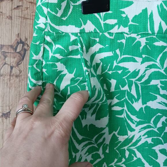 J.crew Factory Leaf Print Chino Shorts Size 6 - Picture 2 of 9